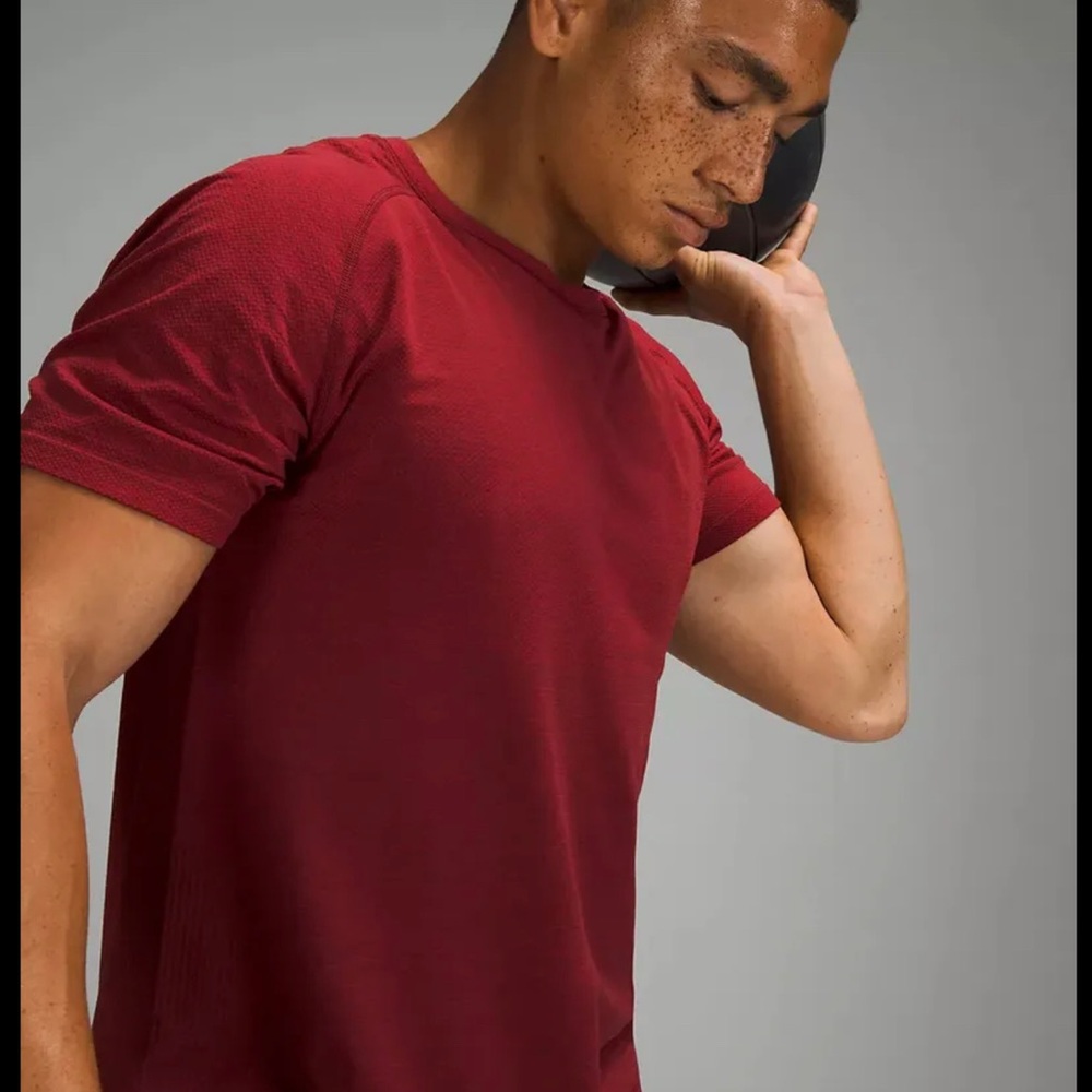 Lululemon Metal Vent 2.0 SS